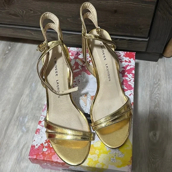 Heels - Picture 1 of 5